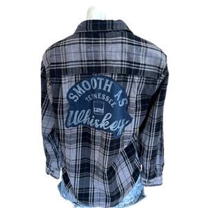 Tennessee Whiskey Plaid Flannel Shirt MEDIUM Oversized Unique Tailgate Party